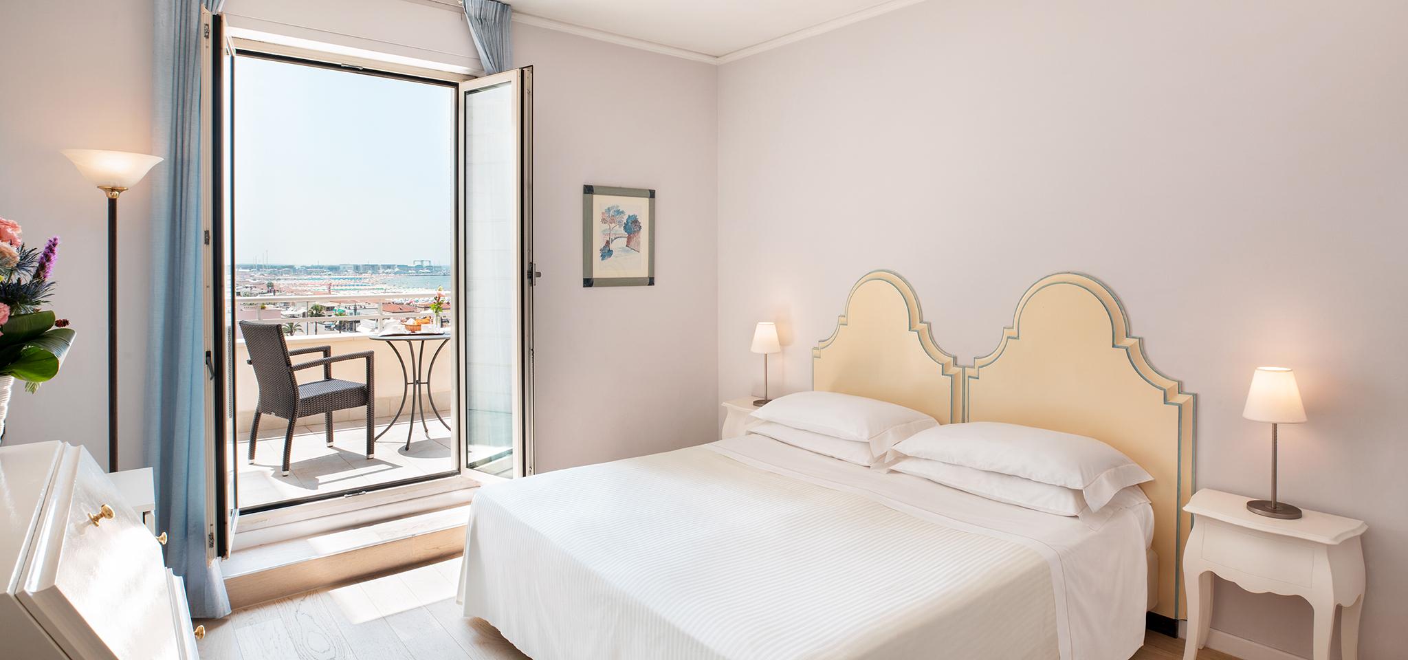 Hotel Sina Astor Viareggio Esterno foto