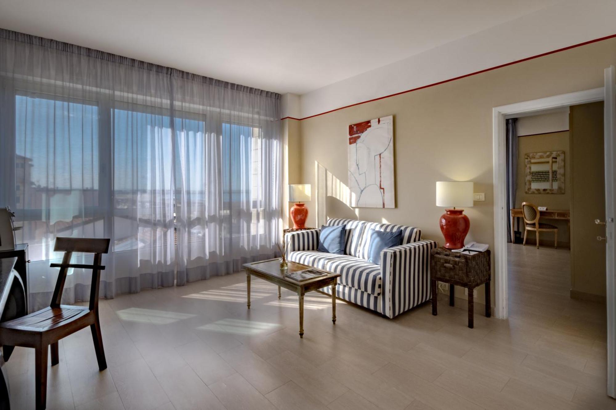 Hotel Sina Astor Viareggio Esterno foto