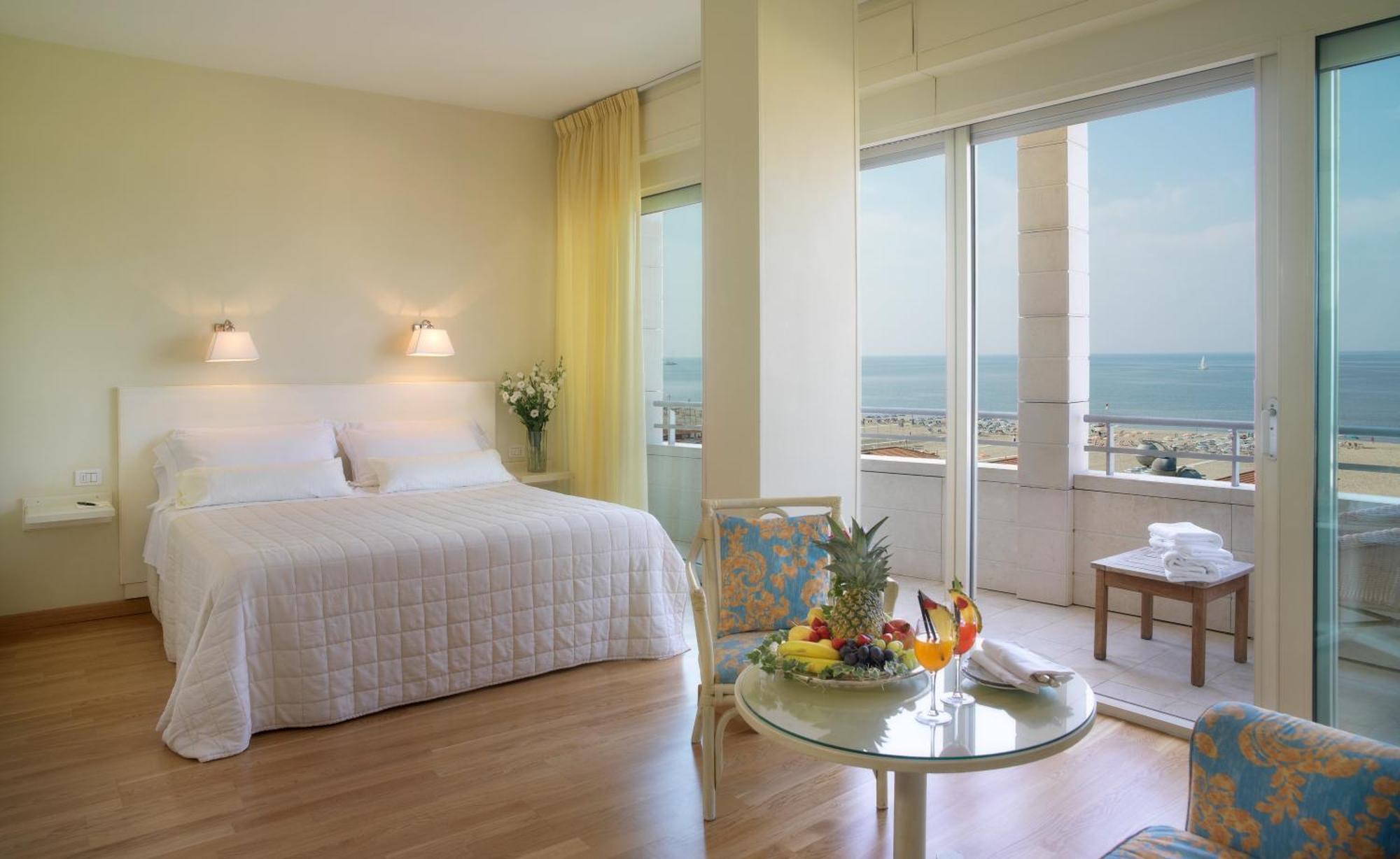 Hotel Sina Astor Viareggio Esterno foto