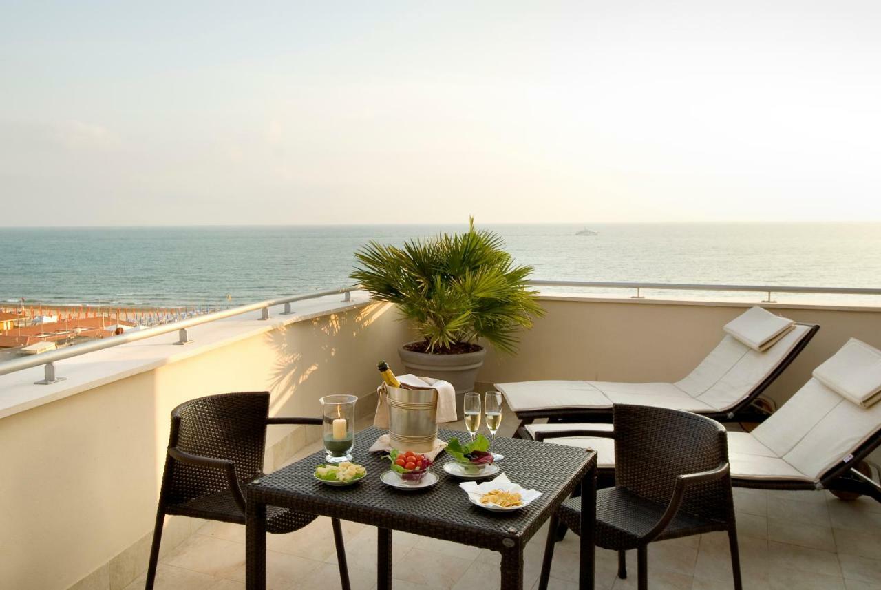 Hotel Sina Astor Viareggio Esterno foto